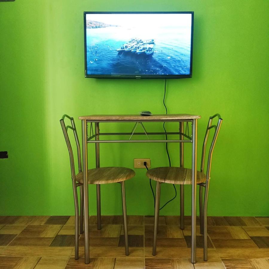 Blue Nest Apartment Manila Bagian luar foto